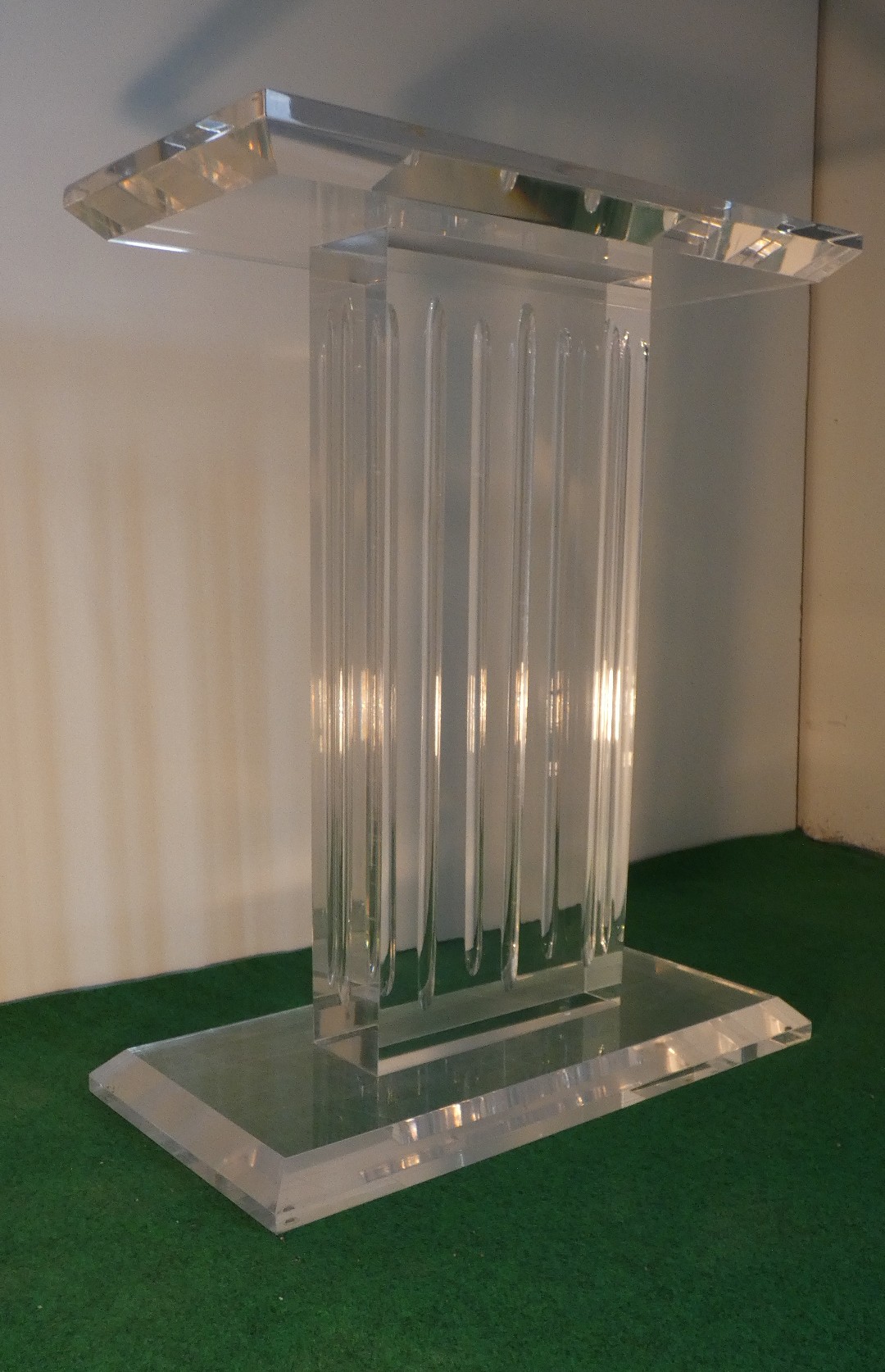 BASE SCULTOREA PER TAVOLO/CONSOLLE IN PLEXIGLASS CON FINITURE BISELLATE, ITALIA ANNI '00 - immagine 3