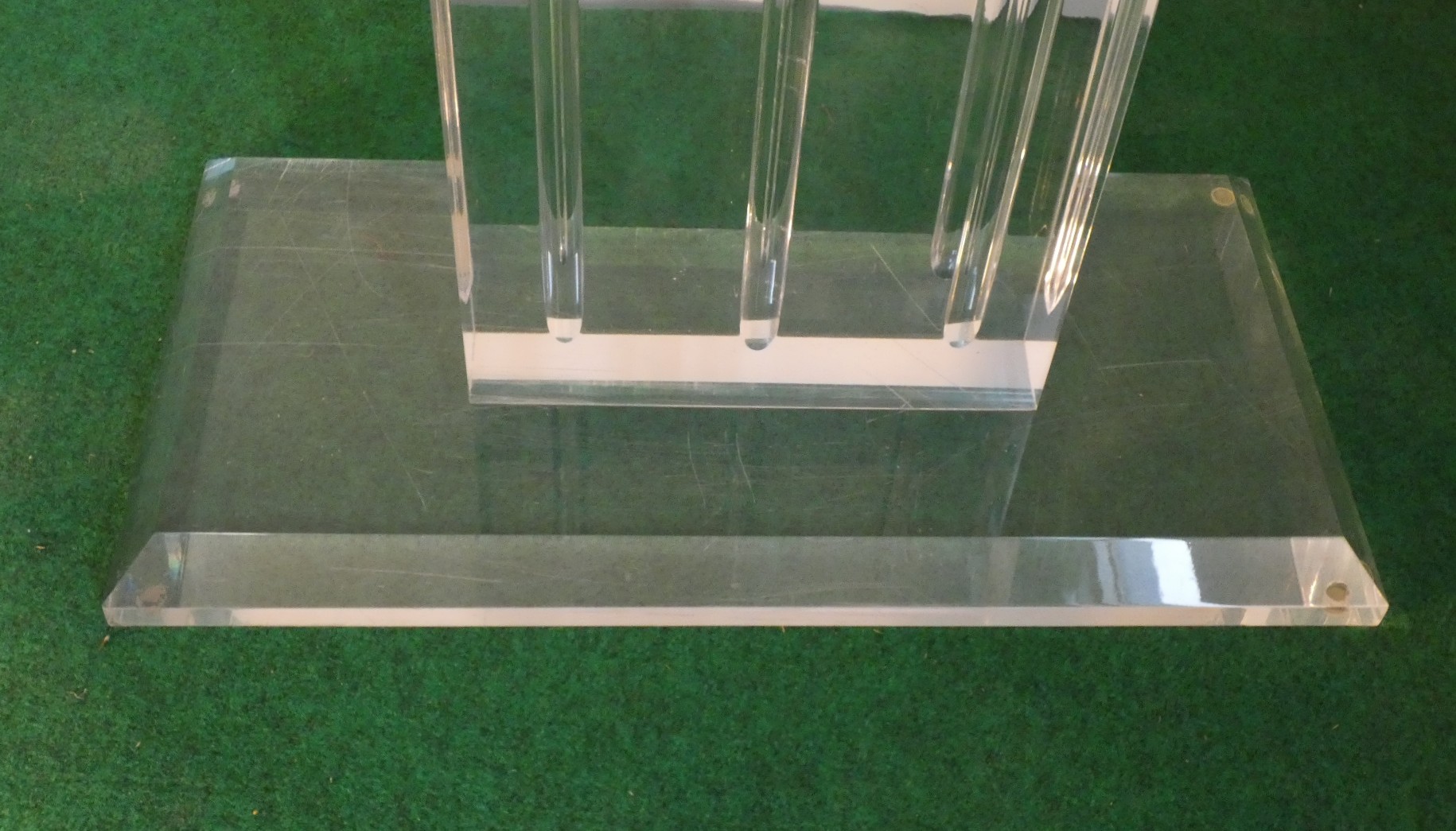 BASE SCULTOREA PER TAVOLO/CONSOLLE IN PLEXIGLASS CON FINITURE BISELLATE, ITALIA ANNI '00 - immagine 5