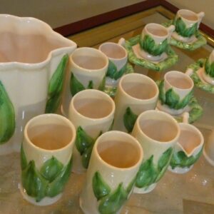 SET CARAFFA CON BICCHIERI + SERVIZIO CAFFE' LINEA GERMOGLIO DI COLIN MORROW PER ARPEX, ITALIA ANNI '70