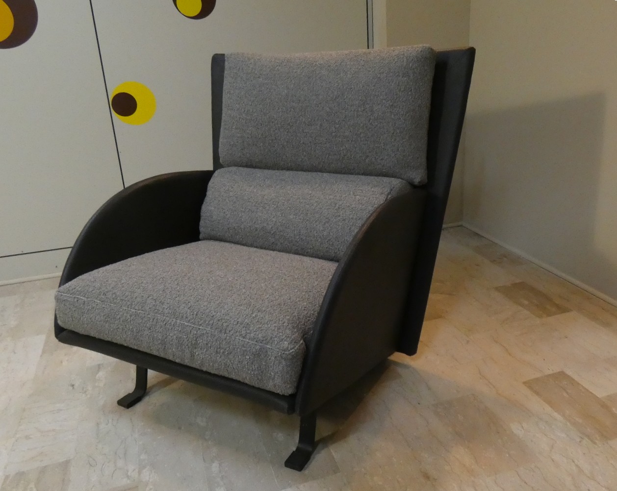 POLTRONA IN SIMIL PELLE E TESSUTO BOUCLE' DI PAOLO NAVA PER FLEXFORM, ITALIA ANNI '80 - immagine 3