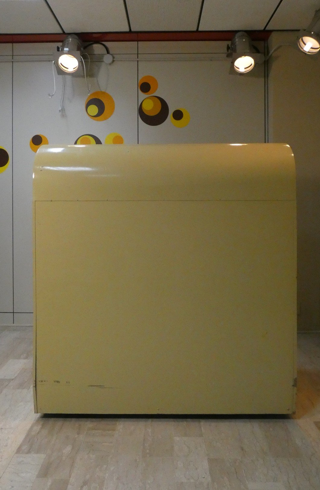 STORAGE/ESPOSITORE IN FERRO VERNICIATO CON CHIUSURA A SERRANDA, ITALIA ANNI '60 - immagine 5