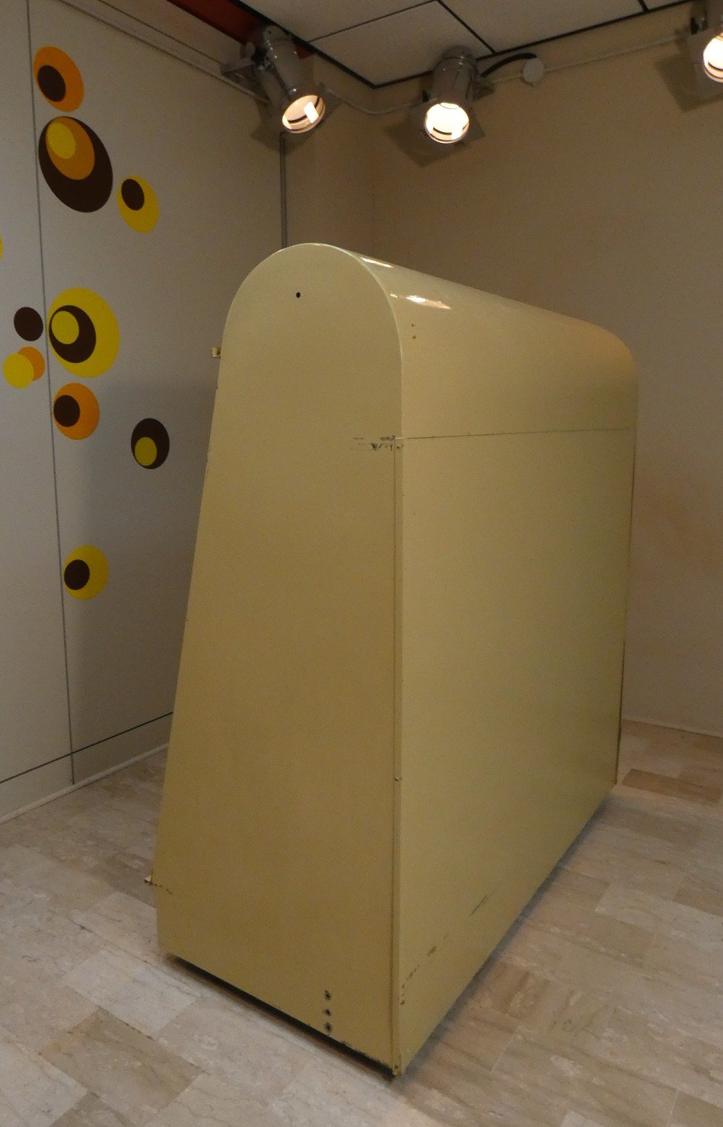 STORAGE/ESPOSITORE IN FERRO VERNICIATO CON CHIUSURA A SERRANDA, ITALIA ANNI '60 - immagine 6